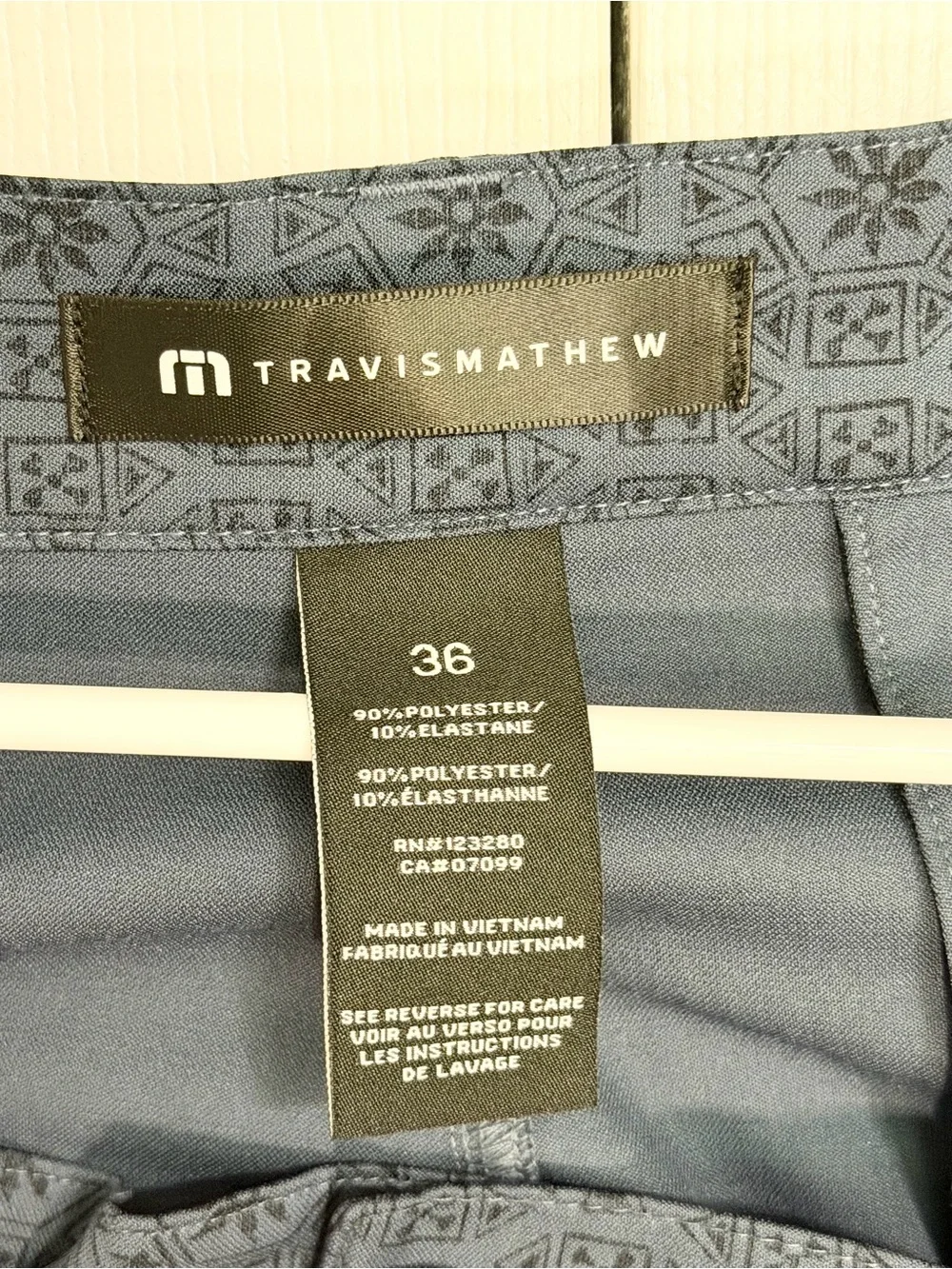 Travis Mathew Slate Blue Patterned Shorts with Logo Tab Size 36